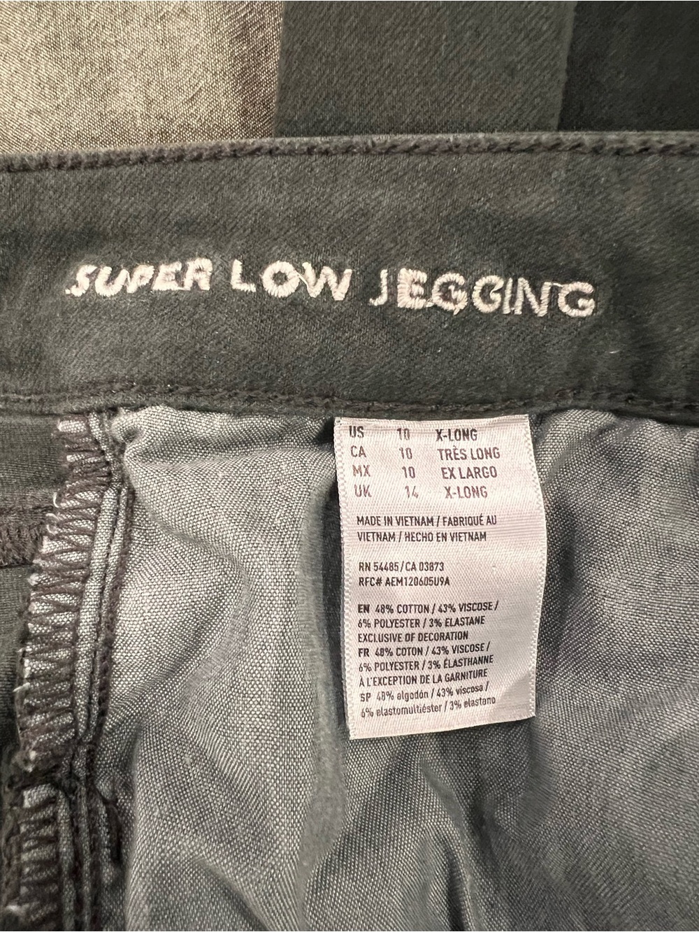 American Eagle Outfitters Women's Dark Green Skinny Jeans - Picture 3 of 3